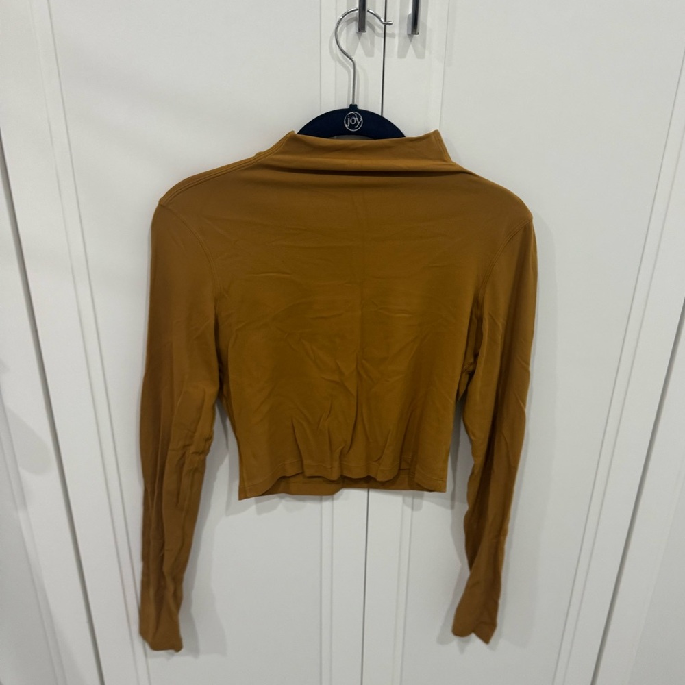 LULULEMON SIZE 6 Women's Tan Long Sleeve CROP Top